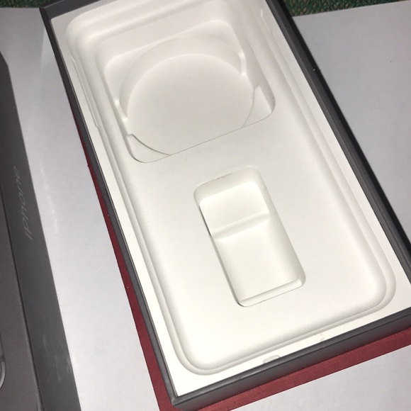 iPhone 8Plus BOX ONLY - Picture 3 of 5